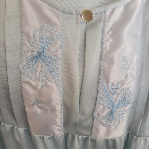 Vintage Gilead Women Blue Nightgown Robe Set – Size L – Satin Floral Embroidery - Picture 6 of 11